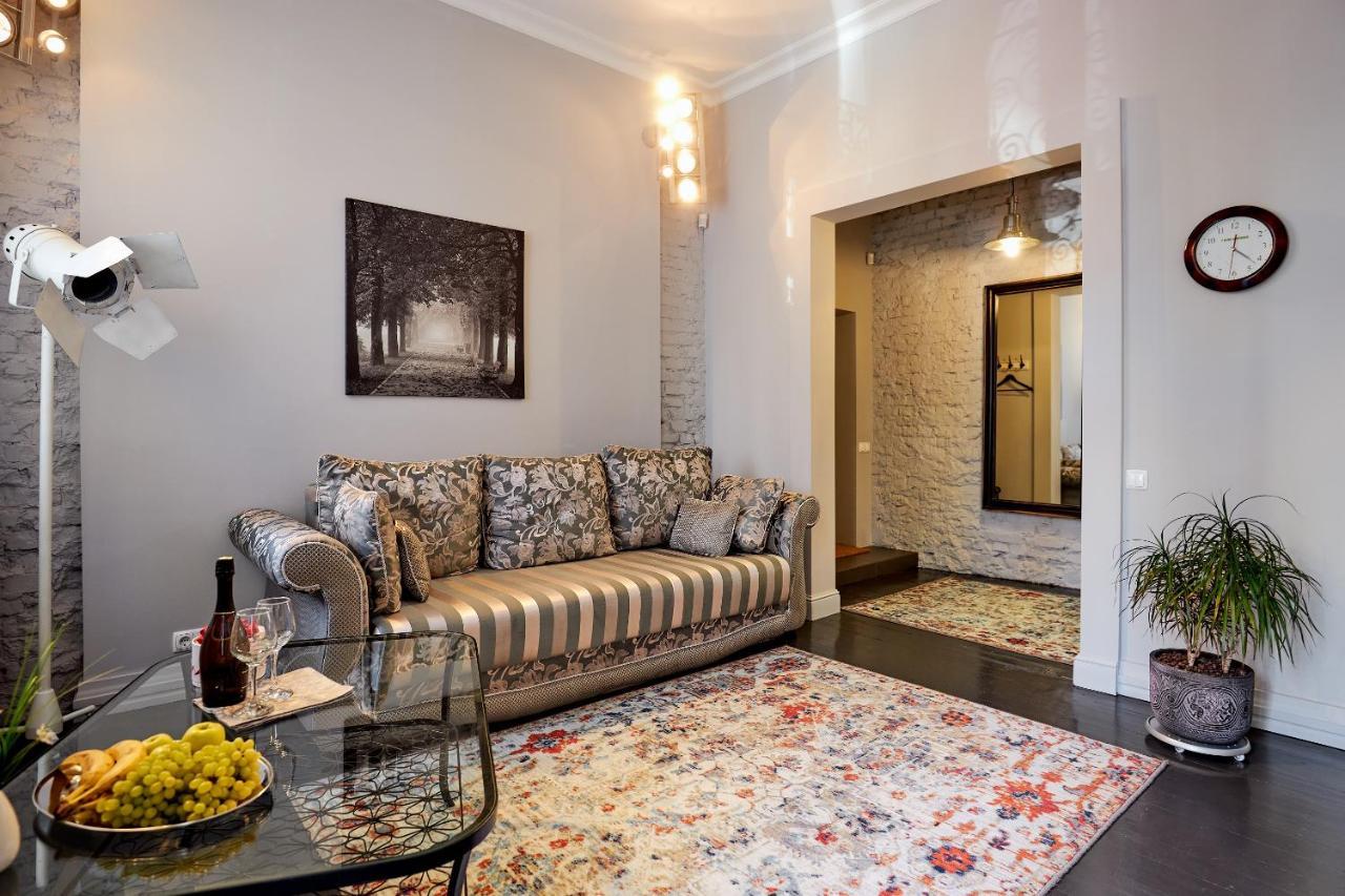 Paulmarie Apartment Near Nezavisimosti Minszk Kültér fotó